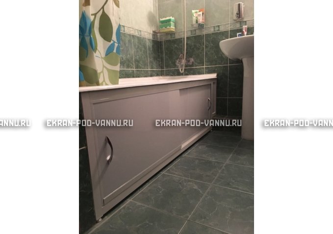 Экран  EUROPLEX Роликс белый с вставкой – купить по цене 10400 руб. в интернет-магазине в городе Рязань картинка 2